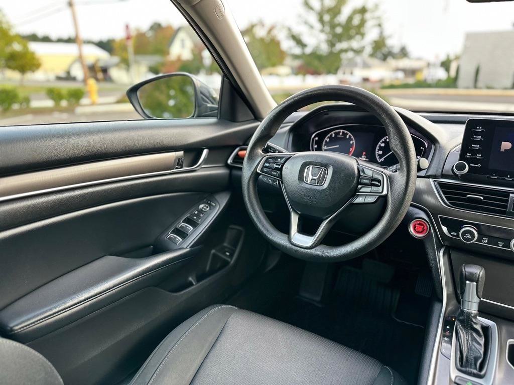 Used 2018 Honda Accord LX image 10