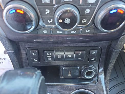 Used 2017 Buick Enclave Leather w/ Trailering Package FWD image 28