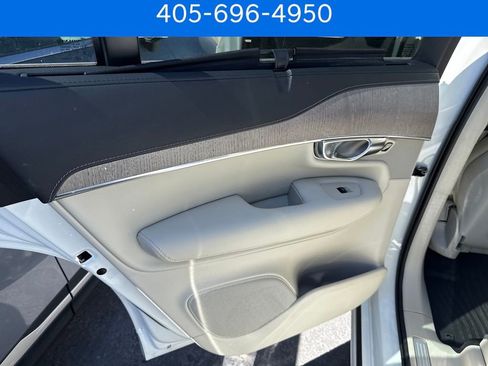 Used 2022 Volvo XC90 T6 Inscription w/ Advanced Package image 18