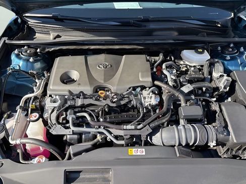 Used 2025 Toyota Camry XSE FWD image 32