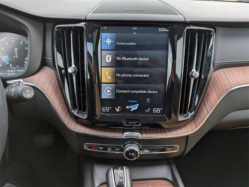 Used 2020 Volvo XC60 T5 Inscription image 18