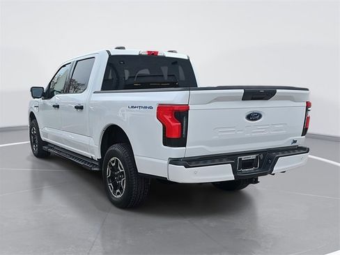 Certified 2023 Ford F150 Lightning XLT w/ Max Trailer Tow Package image 5