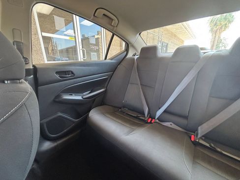 Used 2025 Nissan Altima 2.5 SV FWD image 40