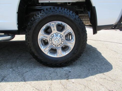 Used 2025 RAM 2500 Big Horn AWD/4WD image 31