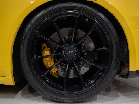 Used 2018 Porsche 911 GT3 RWD image 40
