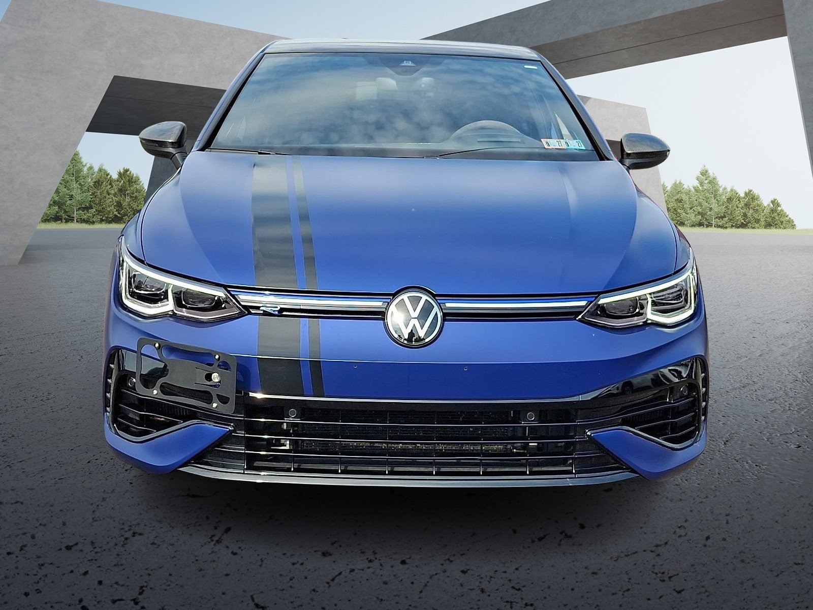 Used 2023 Volkswagen Golf R AWD/4WD image 2