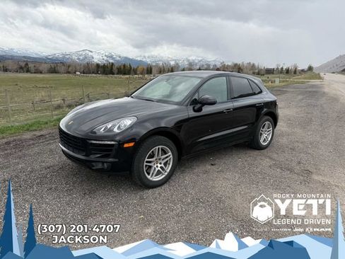 Used 2018 Porsche Macan AWD/4WD image 1