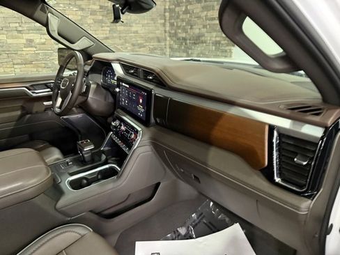 Used 2025 GMC Sierra 1500 Denali w/ Denali Reserve Package image 28