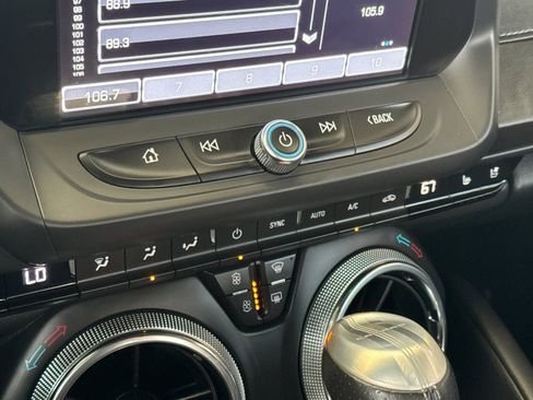 Used 2016 Chevrolet Camaro SS image 19