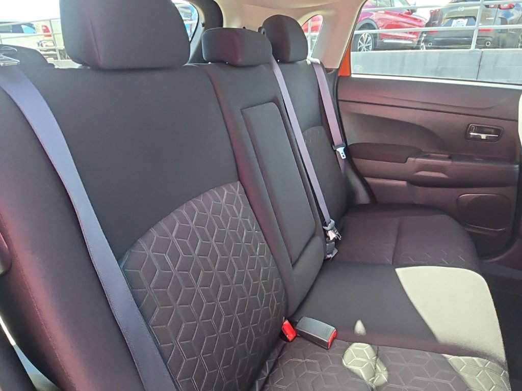 Used 2024 Mitsubishi Outlander Sport SE AWD/4WD image 11