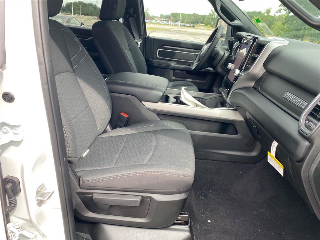 New 2026 RAM 2500 Big Horn AWD/4WD image 16