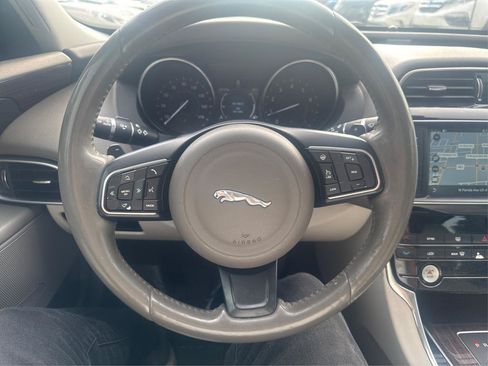 Used 2017 Jaguar XE Prestige RWD image 16