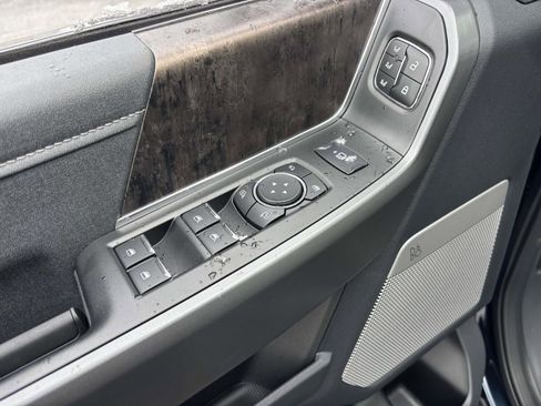 New 2025 Ford F250 Lariat w/ Lariat Ultimate Package image 13