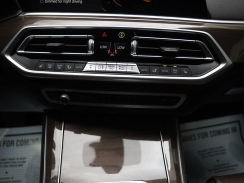 Used 2019 BMW X5 xDrive40i AWD/4WD image 31