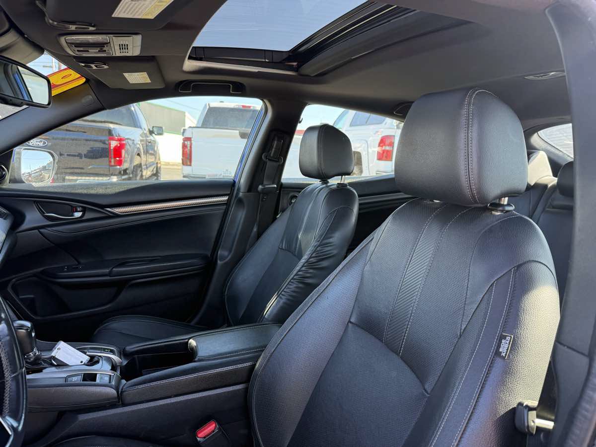 Used 2019 Honda Civic Sport Touring image 10