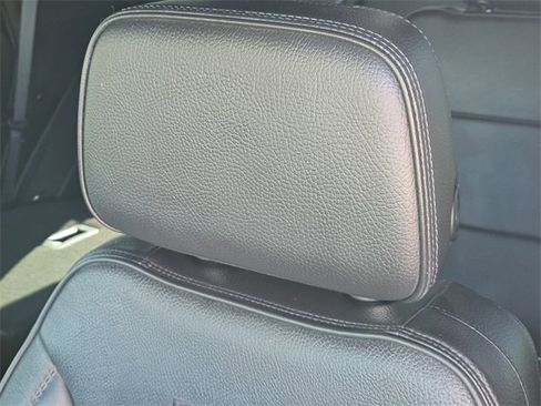 Used 2022 GMC Yukon Denali w/ Advanced Technology Package image 15