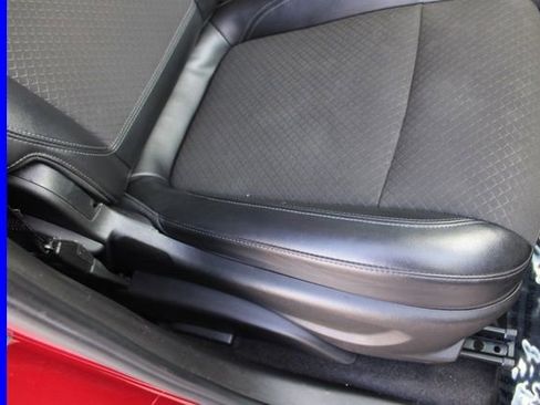 Used 2018 Buick Encore Preferred image 20