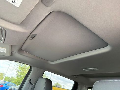 Used 2020 Chevrolet Silverado 1500 LTZ w/ LTZ Premium Package image 15