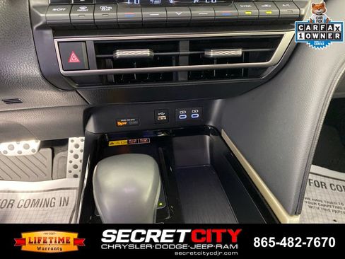 Used 2025 Toyota Camry XSE FWD image 21