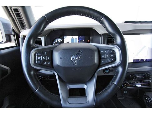 Used 2023 Ford Bronco Wildtrak AWD/4WD image 14