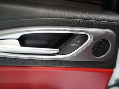 Used 2018 Alfa Romeo Giulia Ti Sport w/ Quick Order Package 22U Sport RWD image 41