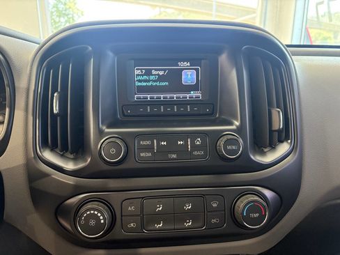 Used 2017 Chevrolet Colorado 2WD Extended Cab image 19
