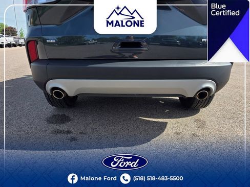 Certified 2022 Ford Escape SE w/ Cold Weather Package AWD/4WD image 17