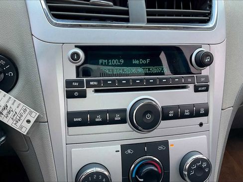 Used 2009 Chevrolet Malibu LT w/ Power Convenience Package image 26