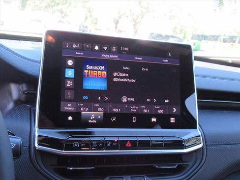 New 2026 Jeep Compass Latitude image 21