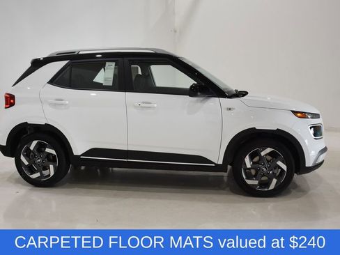 New 2025 Hyundai Venue Limited image 3