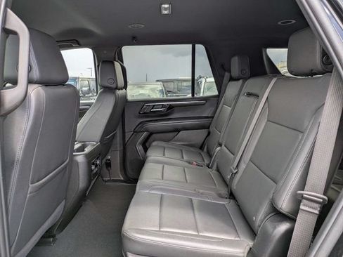 Used 2025 Chevrolet Tahoe LT AWD/4WD image 14