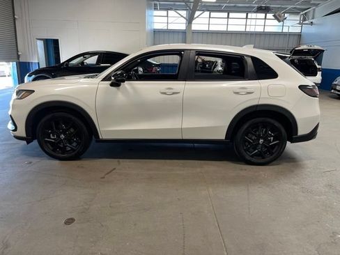 Used 2024 Honda HR-V Sport image 6