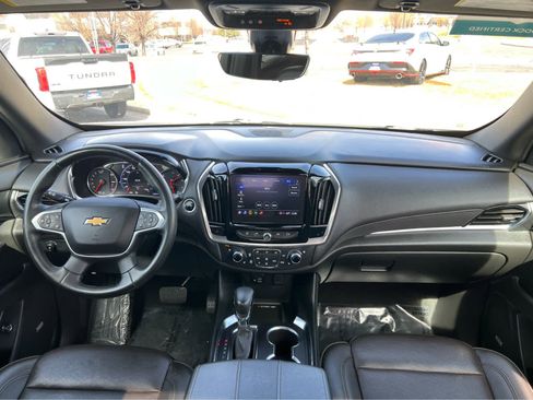 Used 2023 Chevrolet Traverse High Country image 25