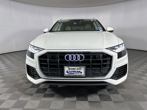 Used 2023 Audi Q8 Prestige w/ Prestige Package AWD/4WD image 2