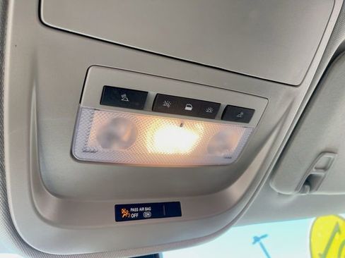 Used 2021 Chevrolet Colorado ZR2 w/ ZR2 Midnight Special Edition image 32