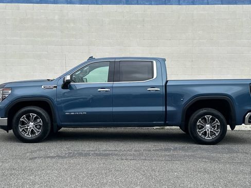 Certified 2024 GMC Sierra 1500 SLT RWD image 7