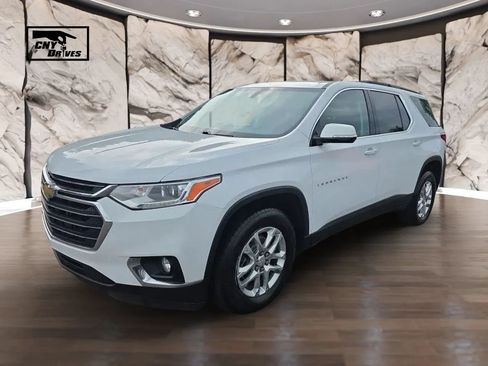 Used 2019 Chevrolet Traverse LT w/ LPO, Floor Liner Package AWD/4WD image 1