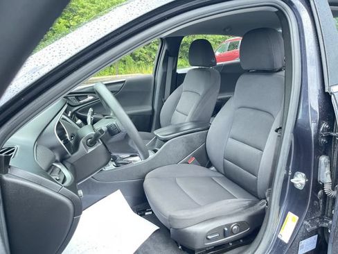Used 2023 Chevrolet Malibu LT FWD image 18
