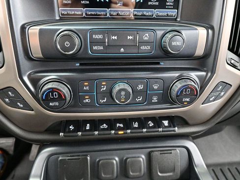 Used 2017 GMC Sierra 2500 Denali w/ Duramax Plus Package AWD/4WD image 24