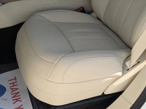 New 2026 Land Rover Range Rover SE image 4