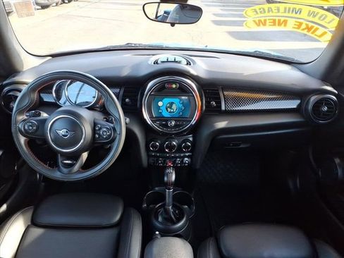 Used 2019 MINI Cooper S w/ Signature Upholstery Package image 16