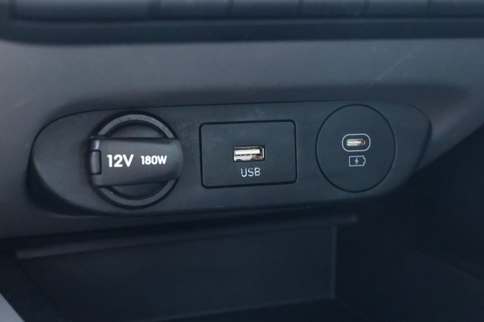 Used 2024 Hyundai Elantra SEL FWD image 22