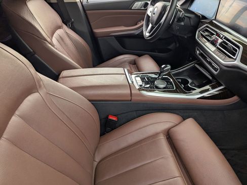 Used 2020 BMW X7 xDrive40i w/ Premium Package image 12