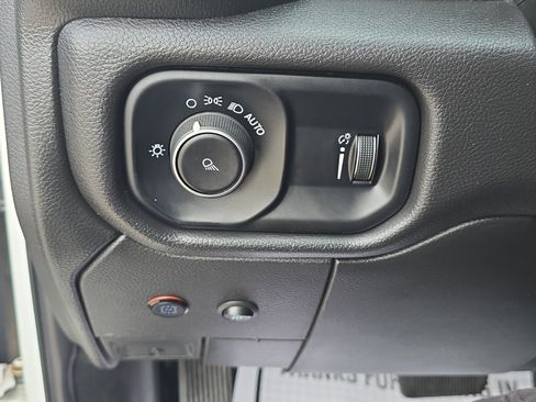 Used 2024 RAM 2500 Tradesman AWD/4WD image 23