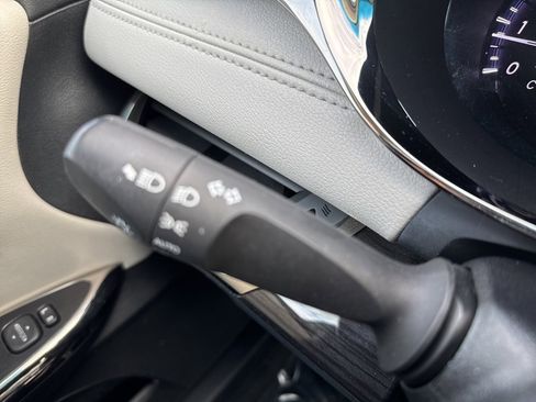 Used 2014 Toyota Avalon XLE image 27