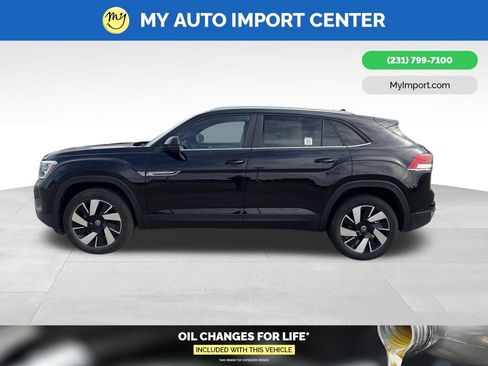 Used 2024 Volkswagen Atlas Cross Sport SE AWD/4WD image 5