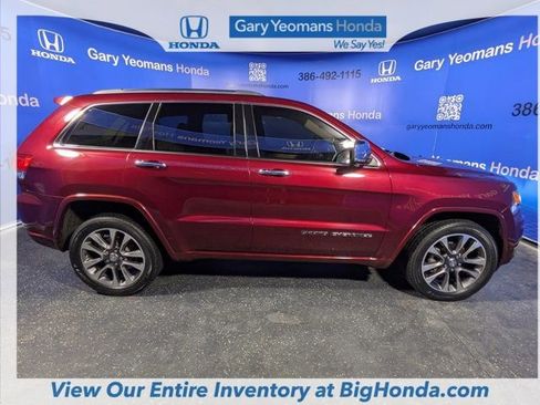 Used 2017 Jeep Grand Cherokee Overland w/ Jeep Active Safety Group image 3