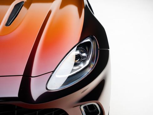 Used 2023 Aston Martin DBX AWD/4WD image 11
