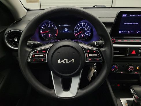 Used 2022 Kia Forte LXS image 22