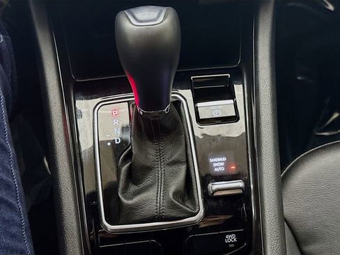 Used 2024 Jeep Compass Latitude w/ Convenience Group image 16